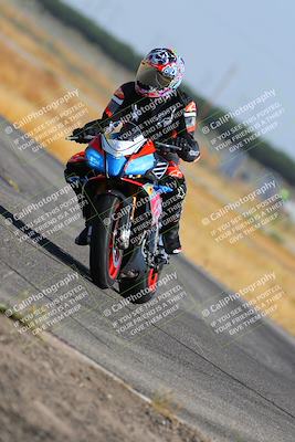 media/May-22-2023-Fastrack Riders (Mon) [[ae7626d9d8]]/Level 1/945am (Sweeper)/